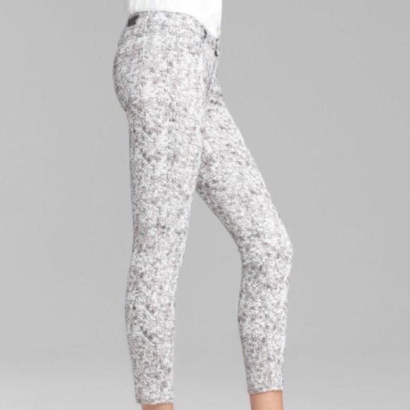 PAIGE Denim - PAIGE Verdugo Ankle Skinny Jeans in Pewter Sequin Size 27 LIKE NEW